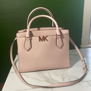 Medium Michael Kors Tote/Cross Body